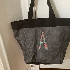 Thirty-One Essential Storage Tote